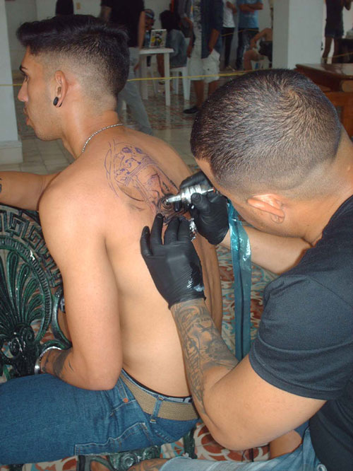 2da-Edicion-de-Tatuarte-en-Holguin