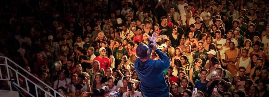 Que el arte y el amor nos acompañen siempre